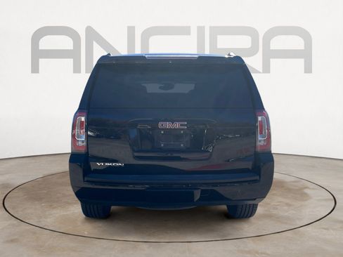 Used 2018 GMC Yukon SLT w/ HD Trailering Package image 9