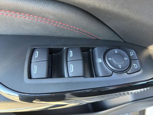 New 2026 Chevrolet Trax RS w/ Sunroof Package image 7