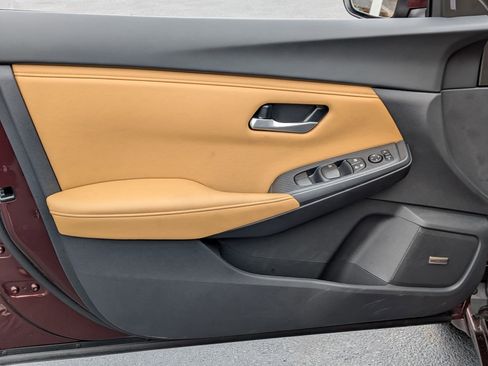 New 2025 Nissan Sentra SV w/ SV Premium Package image 12