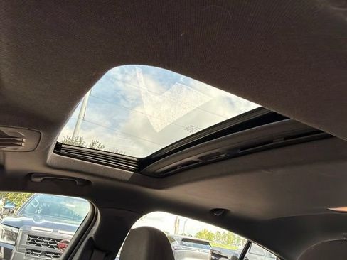 Used 2017 Chevrolet Cruze LT w/ Sun And Sound Package FWD image 25