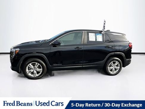 Used 2022 GMC Terrain SLE image 4