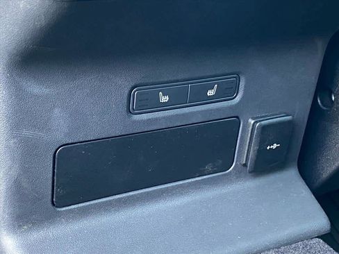 Used 2023 Land Rover Range Rover Velar R-Dynamic S image 22