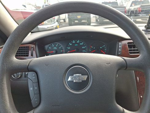 Used 2010 Chevrolet Impala LS image 18