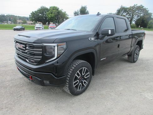 New 2026 GMC Sierra 1500 AT4 w/ AT4 Premium Package AWD/4WD image 10