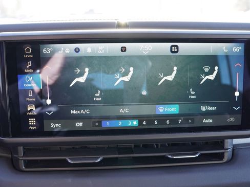 Certified 2025 Jeep Wrangler Unlimited Sahara w/ Safety Group image 24