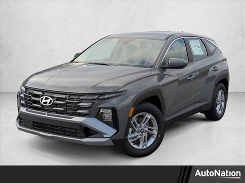 New 2026 Hyundai Tucson SE image 1