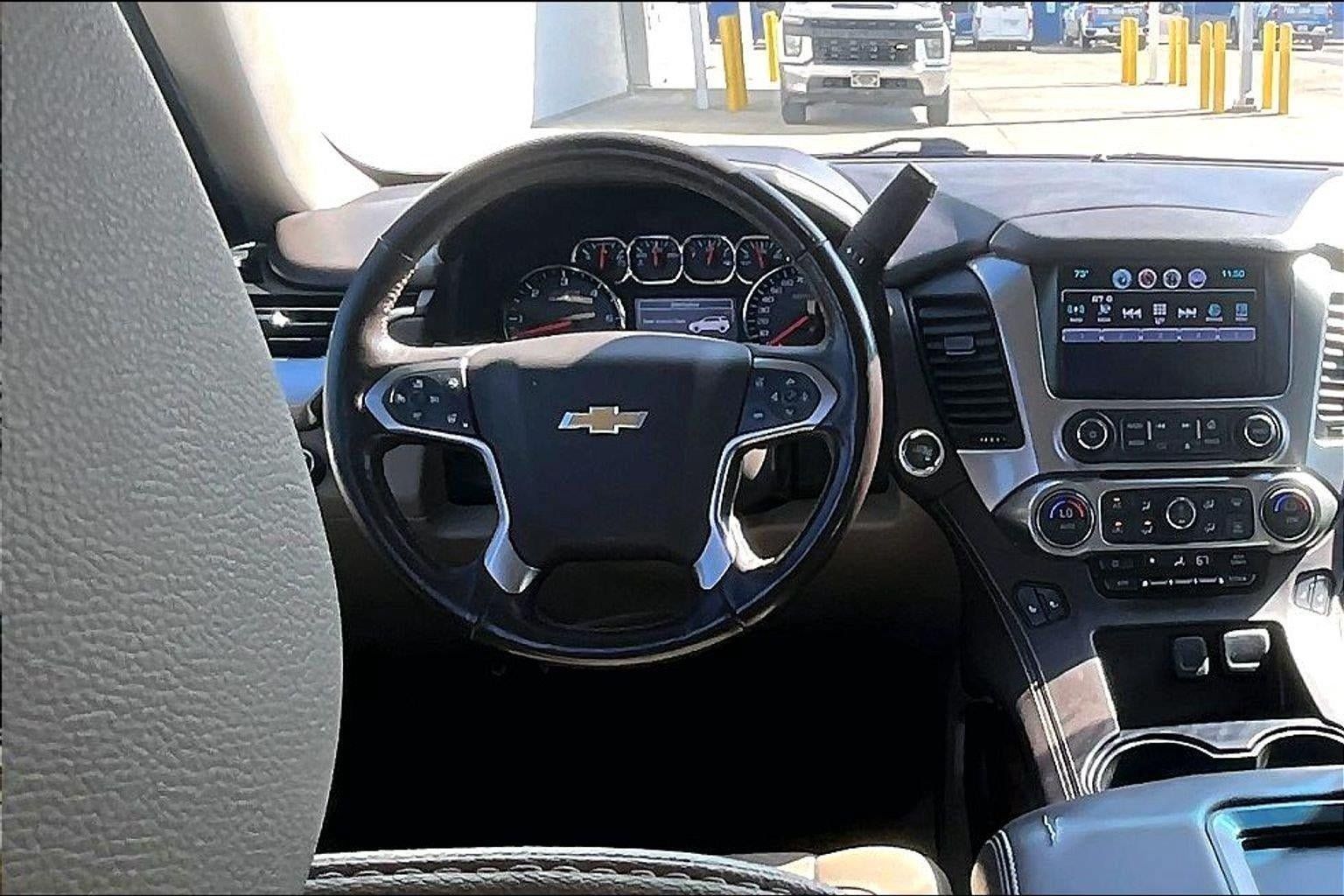 Used 2018 Chevrolet Tahoe LT w/ Luxury Package AWD/4WD image 5