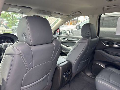 Used 2021 Buick Enclave Essence w/ Sport Touring Edition image 12