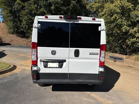 Used 2023 RAM ProMaster 2500 image 4