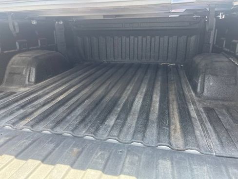 Used 2021 GMC Sierra 1500 SLT AWD/4WD image 6