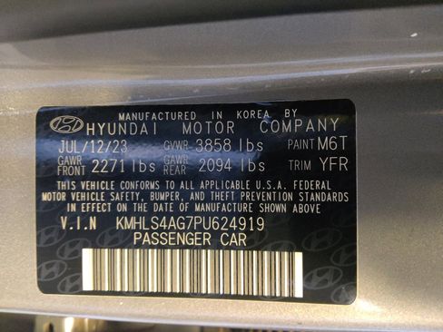 Used 2023 Hyundai Elantra SEL w/ Convenience Package FWD image 33