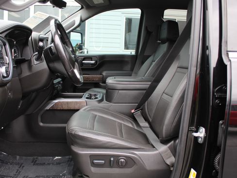 Used 2022 GMC Sierra 3500 Denali w/ Denali Ultimate Package AWD/4WD image 24