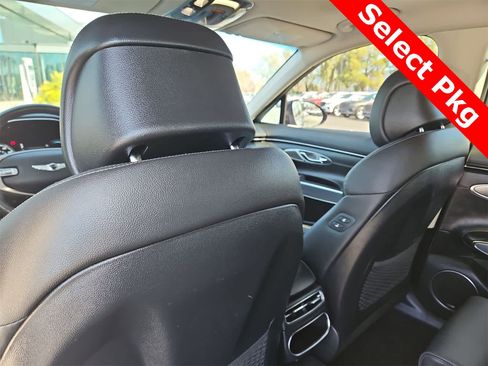 Used 2022 Genesis GV70 2.5T w/ Select Package image 16