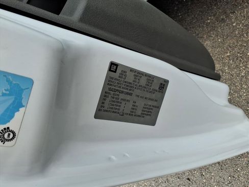 Used 2017 Chevrolet Express 3500 LT w/ LT Preferred Equipment Group image 11