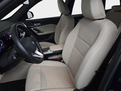 Used 2025 BMW X1 xDrive28i image 18