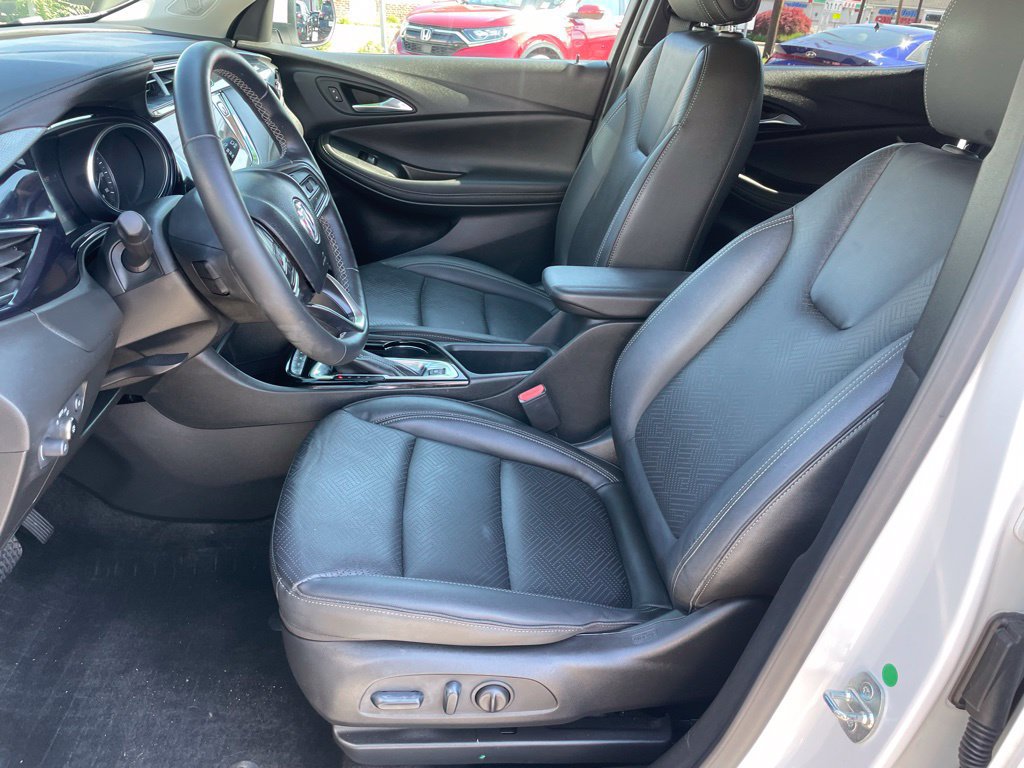 Used 2023 Buick Encore GX Essence w/ Experience Buick Package AWD/4WD image 5