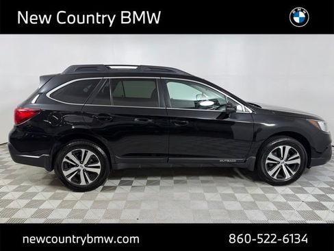 Used 2019 Subaru Outback 2.5i Limited AWD/4WD image 8