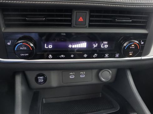 Used 2026 Nissan Rogue SV w/ Cold Weather Package FWD image 15
