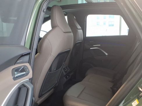 Used 2025 Audi Q5 Premium w/ Premium Plus AWD/4WD image 13