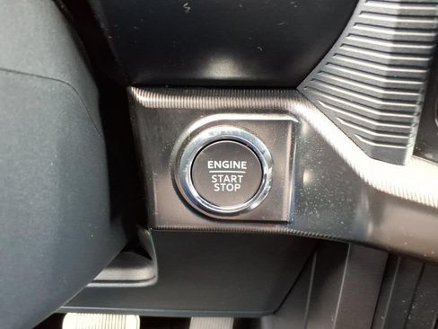 Used 2024 Ford F150 Lariat w/ Equipment Group 502A High AWD/4WD image 33