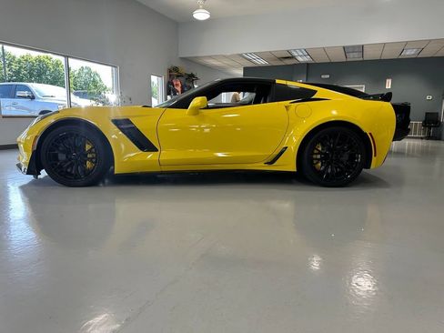 Used 2019 Chevrolet Corvette Z06 RWD image 4