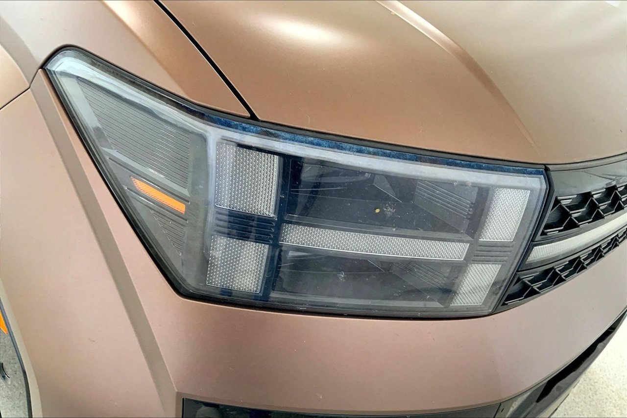 Used 2024 Hyundai Santa Fe Calligraphy FWD image 12