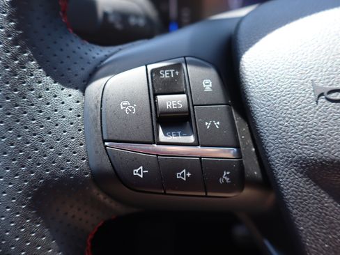 Used 2024 Ford Escape ST-Line w/ Tech Pack #1 AWD/4WD image 15