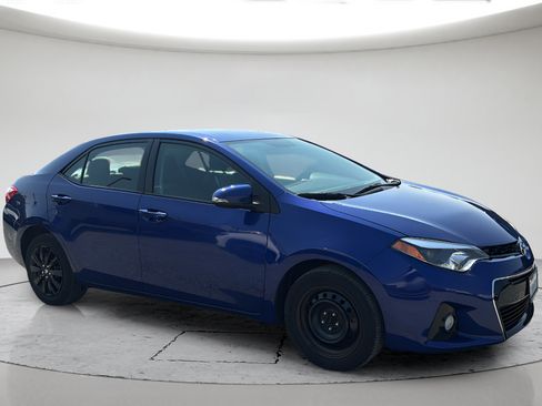 Used 2016 Toyota Corolla S FWD image 2