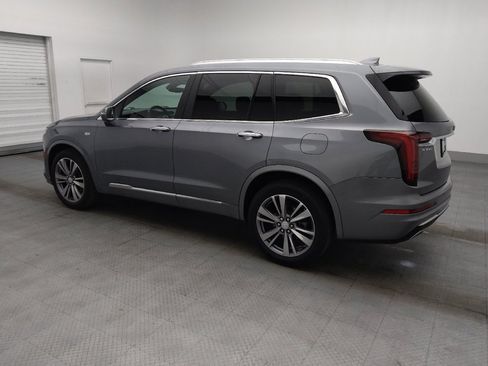 Used 2020 Cadillac XT6 Premium Luxury FWD image 3
