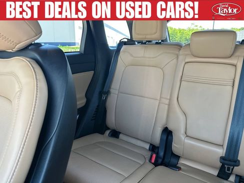 Used 2023 Lincoln Corsair Reserve w/ Jet Appearance Package AWD/4WD image 18