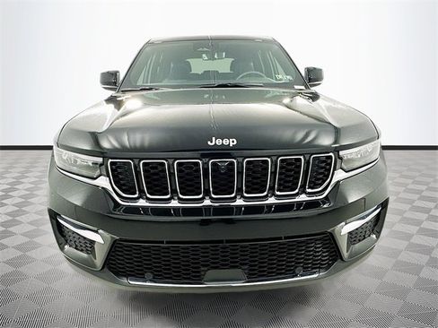 New 2025 Jeep Grand Cherokee Limited w/ Luxury Tech Group II image 2