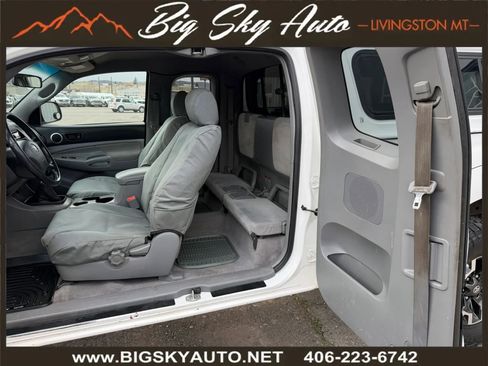 Used 2005 Toyota Tacoma 4x4 Access Cab image 17