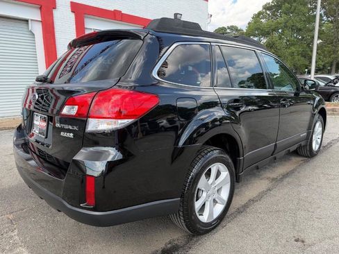 Used 2013 Subaru Outback 2.5i Premium AWD/4WD image 8