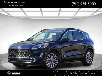 Used 2021 Ford Escape Titanium video 1