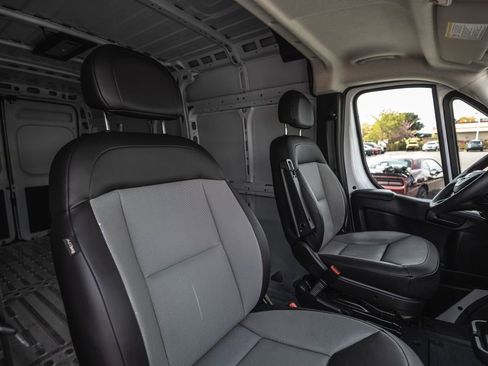 Used 2025 RAM ProMaster 2500 w/ Convenience Group FWD image 22