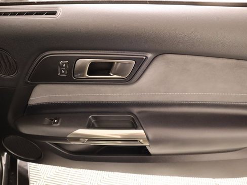 Used 2020 Ford Mustang Shelby GT350 w/ Technology Package image 16