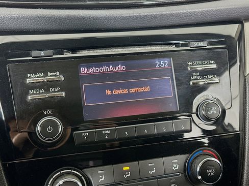 Used 2018 Nissan Rogue Sport S w/ S Appearance Package FWD image 19