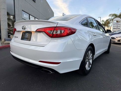 Used 2015 Hyundai Sonata SE image 5