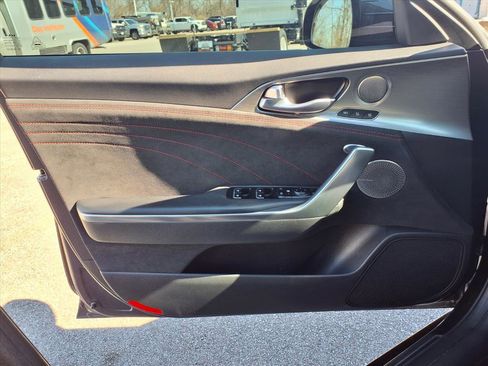 Used 2023 Kia Stinger GT2 image 20