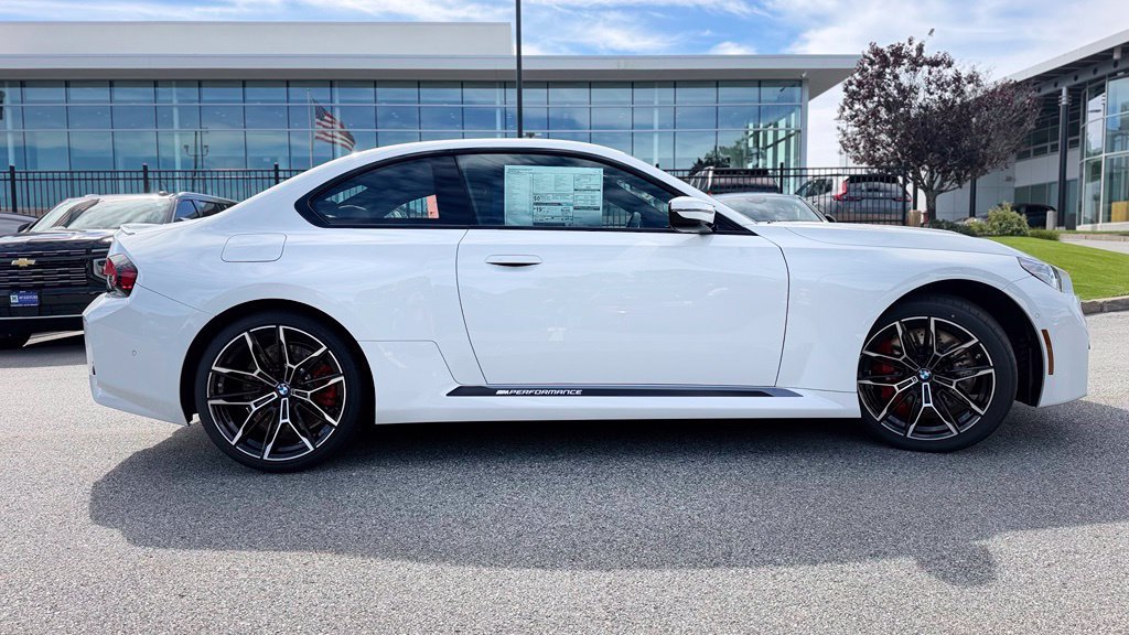 New 2026 BMW M2 w/ Lighting Package RWD image 8