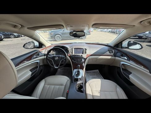 Used 2016 Buick Regal FWD image 16