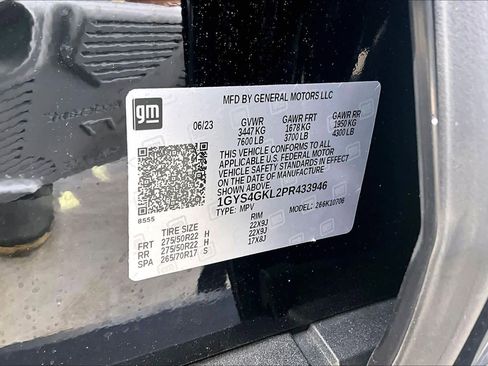 Used 2023 Cadillac Escalade Sport Platinum w/ LPO, ONYX Package image 35