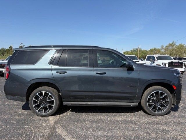 Used 2021 Chevrolet Tahoe RST w/ Luxury Package AWD/4WD image 7