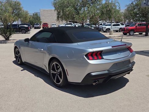 Used 2024 Ford Mustang Convertible RWD image 6