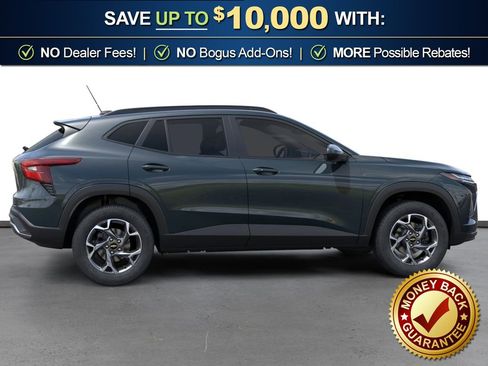 New 2026 Chevrolet Trax LT FWD image 7