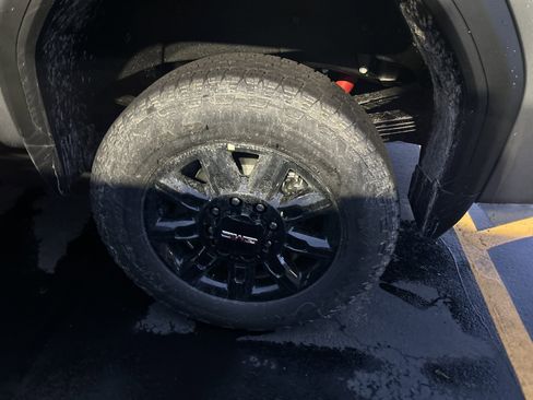 New 2026 GMC Sierra 2500 AT4 w/ AT4 Premium Plus Package image 10