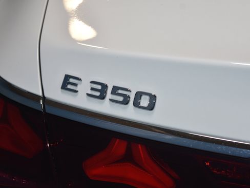 New 2026 Mercedes-Benz E 350 4MATIC Sedan image 23
