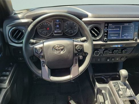 Certified 2023 Toyota Tacoma TRD Off-Road AWD/4WD image 12