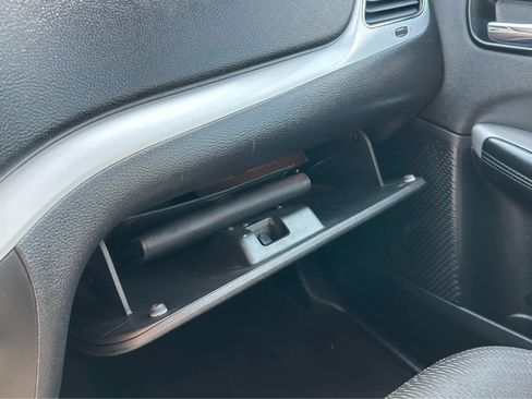 Used 2014 Dodge Journey SXT w/ Flexible Seating Group image 34