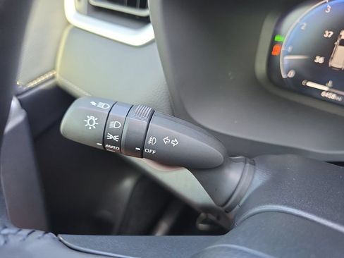 Used 2025 Toyota RAV4 Limited w/ Advanced Technology Package FWD image 22